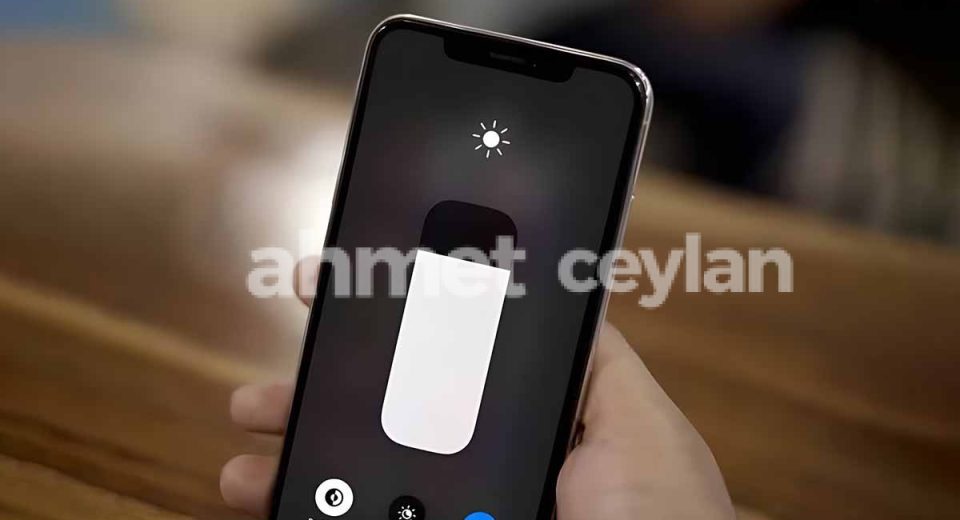 iphone ekran parlakligi kendi kendine kisiliyor iste nedeni ve cozumu 6915d674ce6e5 iPhone Ekran Parlaklığı Kendi Kendine Kısılıyor: İşte Nedeni ve Çözümü