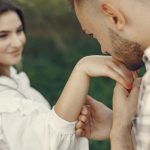 Kıskançlık Neden Olur? İlişkide Güven Oluşturma