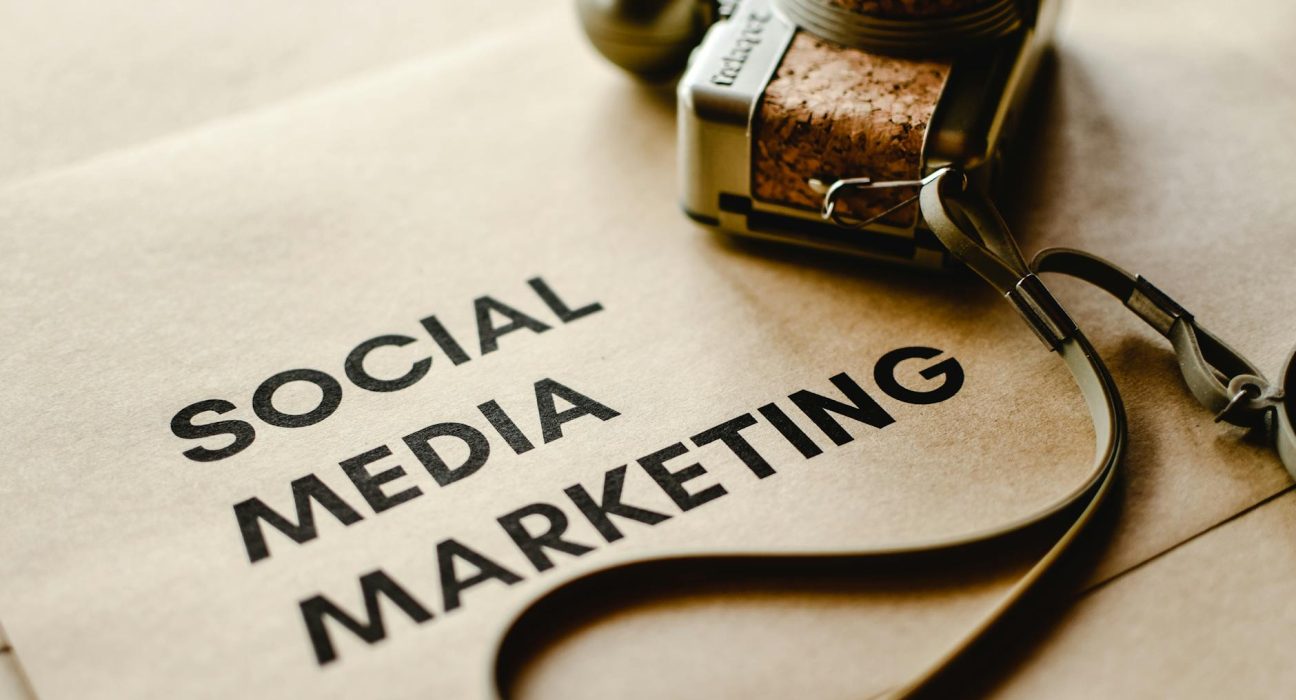 social media 6956303