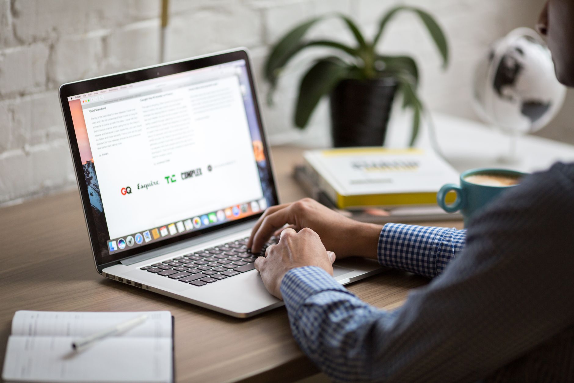 blog design laptop