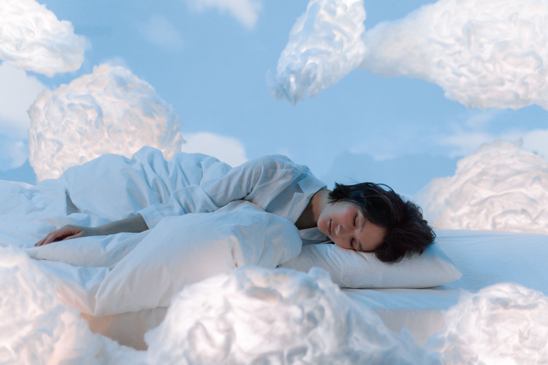 dreaming sleep night bedroom